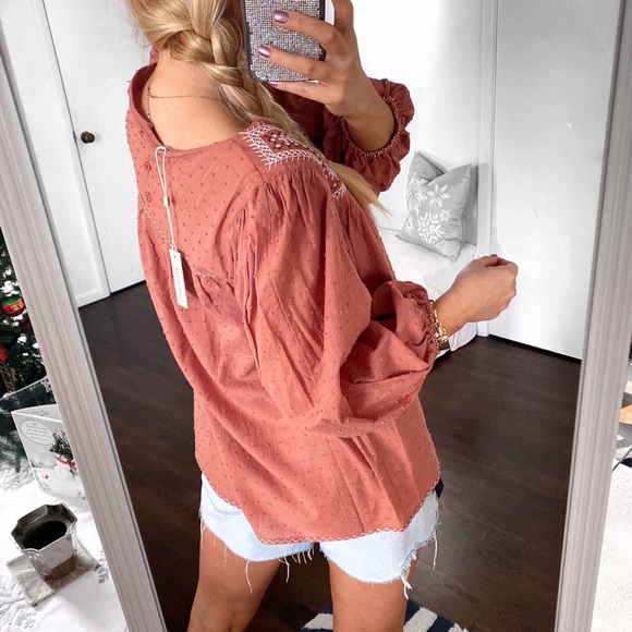 π MAX STUDIO BOHO TAUPE FLORAL EMBROIDERED LOOSE TOP! - Picture 5 of 13